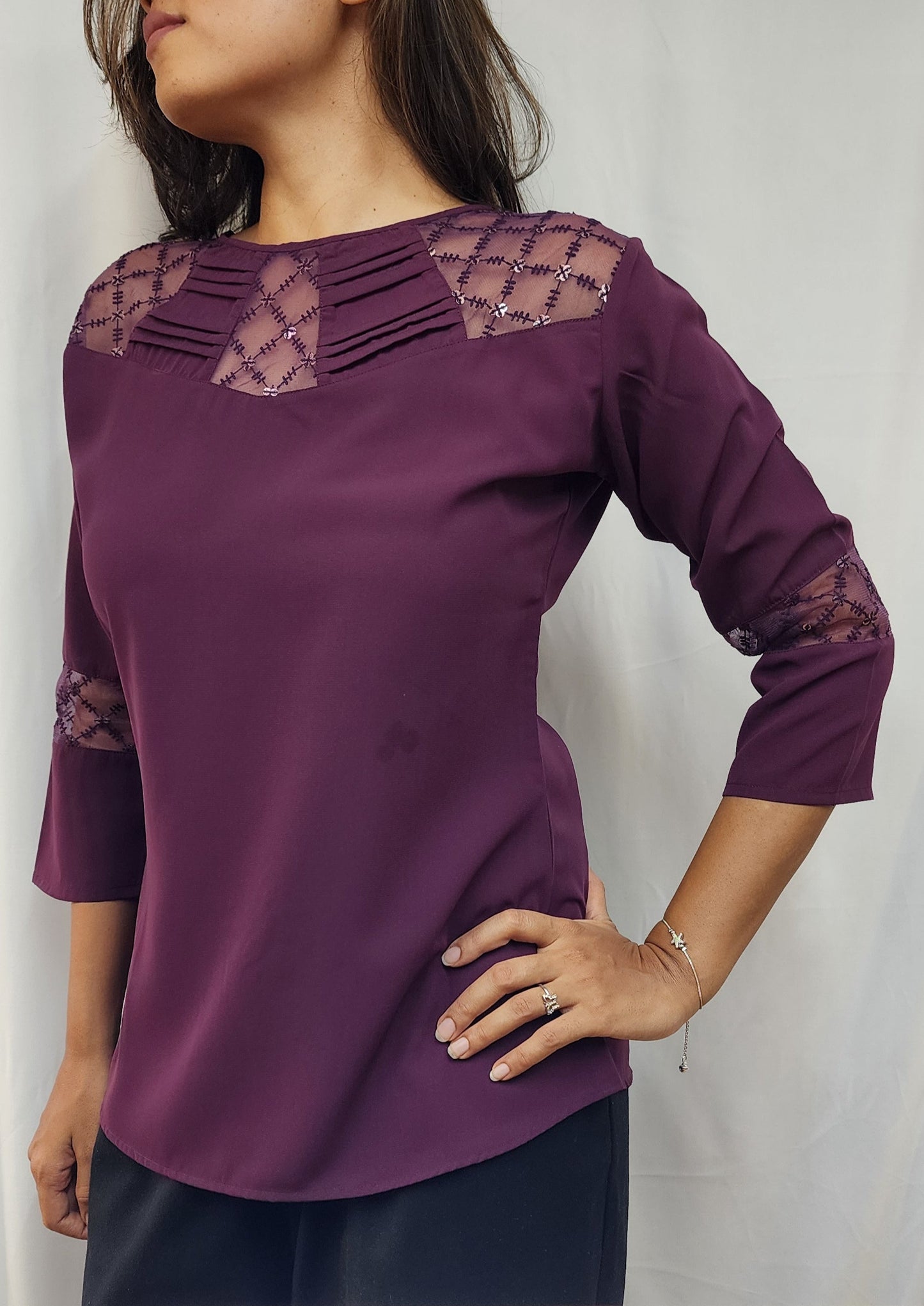 WOMENS PURPLE SOLID TOP WITH EMBROIDERY DETAILS