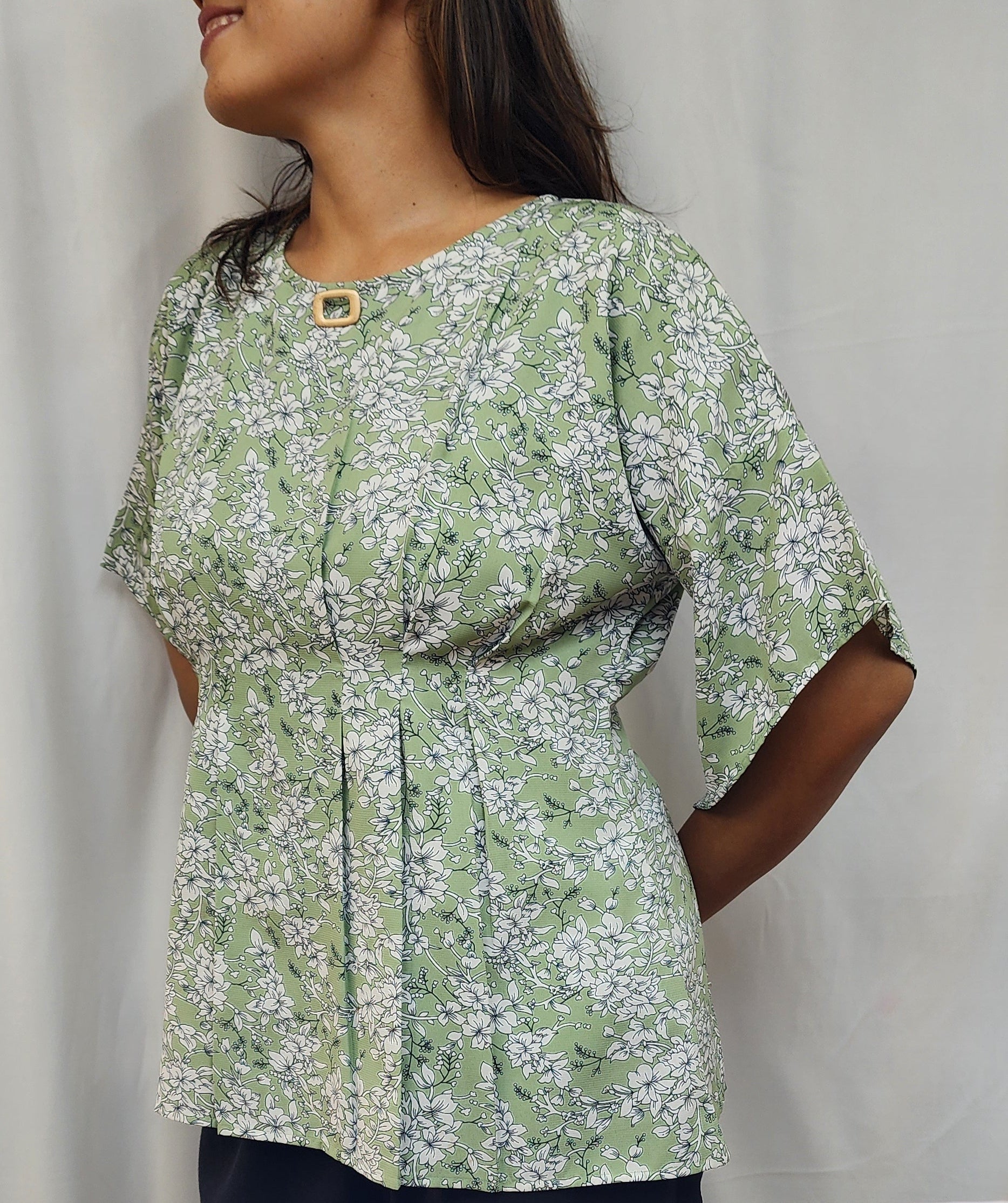 floral print pleated top 