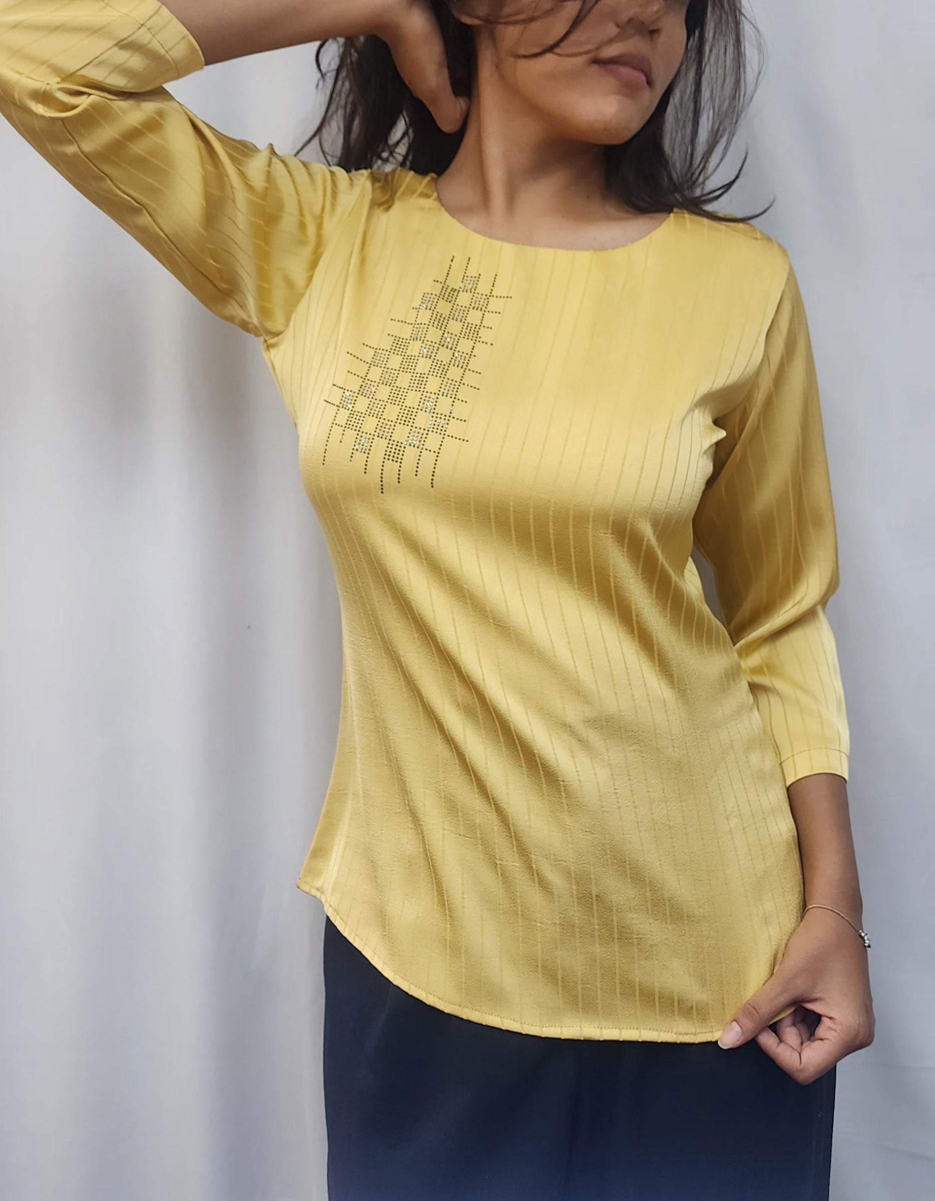 WOMENS DIAMOND EMBELLISHED TOP IN YELLOW WITH ROUND NECK 7 3/4TH SLEEVES.