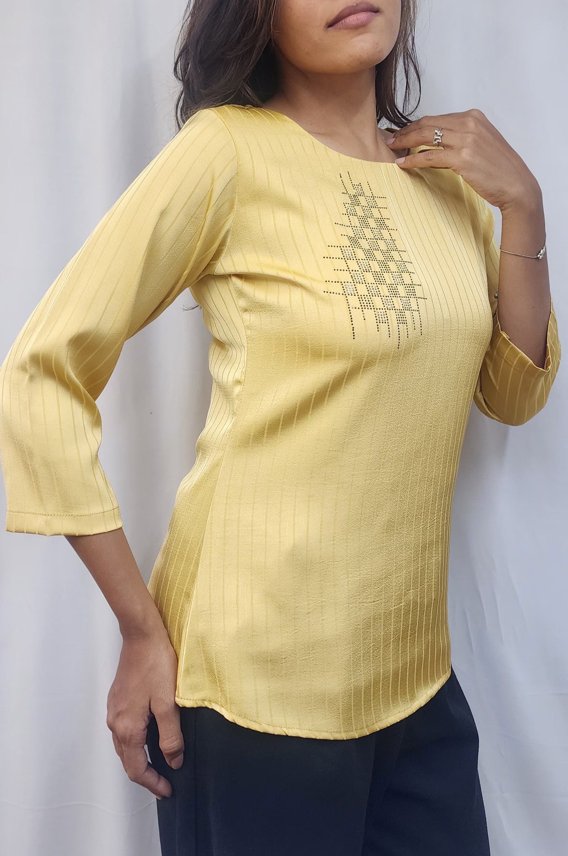 WOMENS DIAMOND EMBELLISHED TOP IN YELLOW WITH ROUND NECK 7 3/4TH SLEEVES.