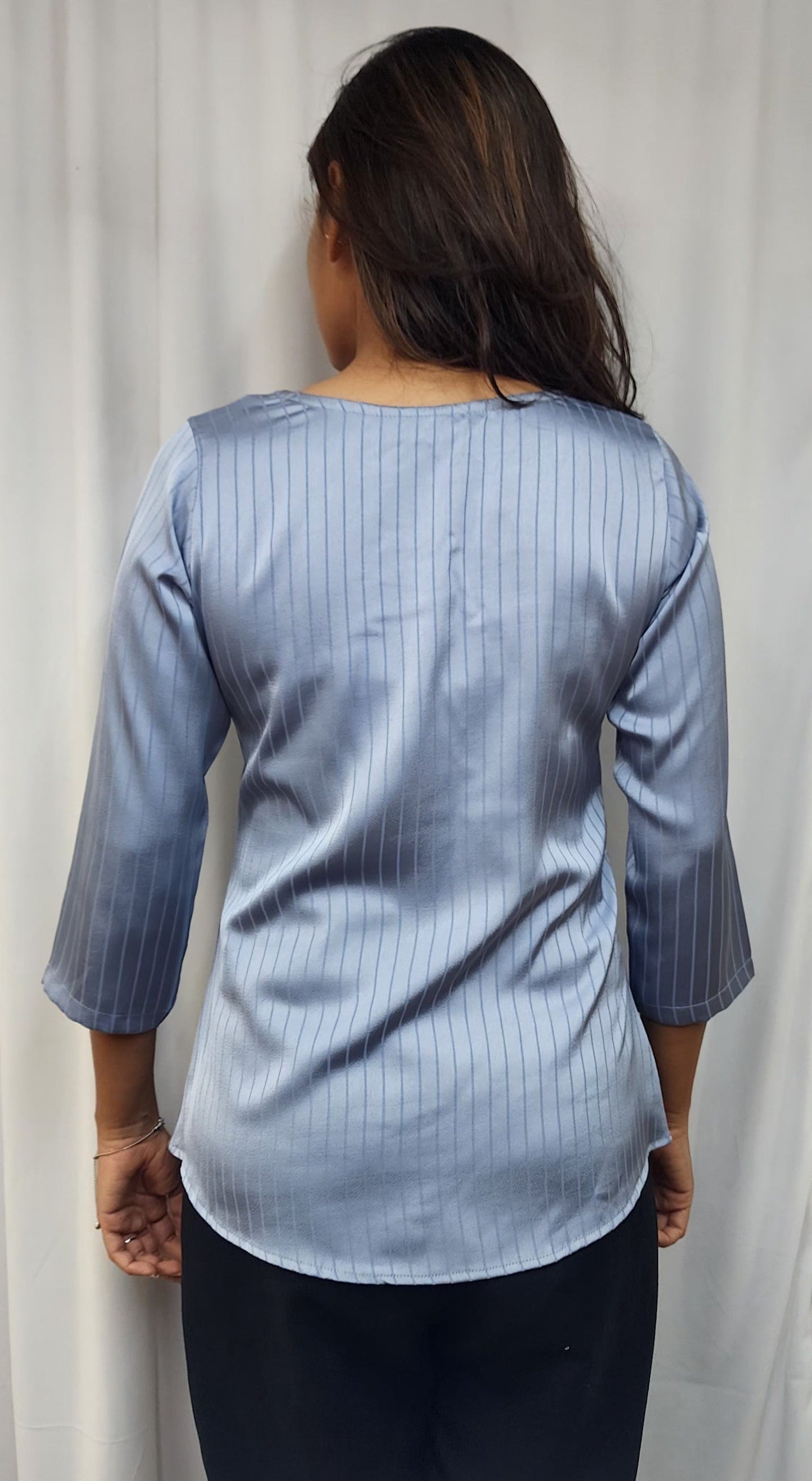 WOMENS SOLID TOP WITH DIAMOND EMBELLISHMENT IN GREY. ROUND NECK, 3/4TH SLEEVES