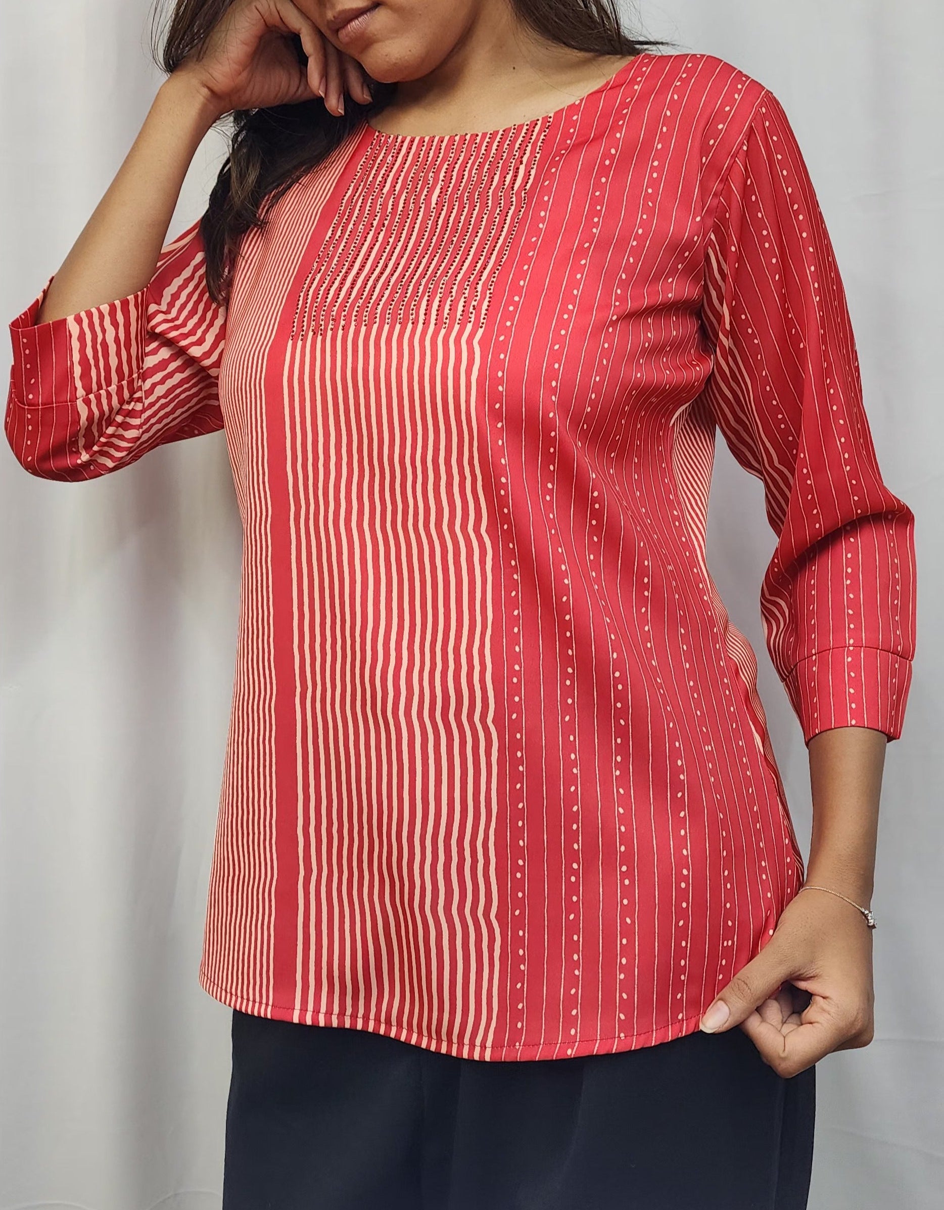 WOMENS GEOMETRIC PRINTED DIAMOND EMBELLISHED TOP WITH ROUND NECK, 3/4TH SLEEVES