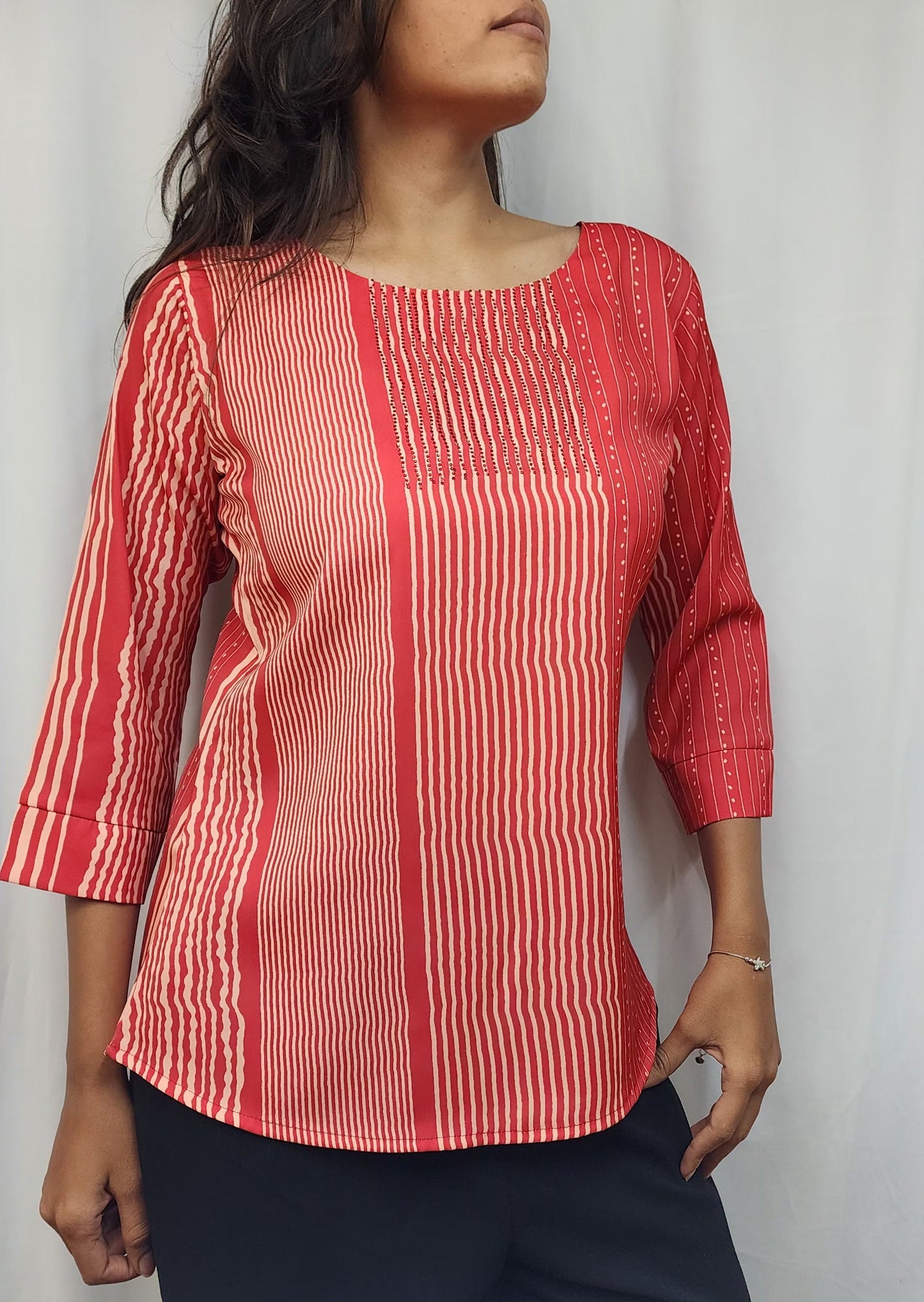 WOMENS GEOMETRIC PRINTED DIAMOND EMBELLISHED TOP WITH ROUND NECK, 3/4TH SLEEVES